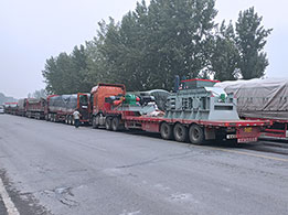 輥體φ1×1.2m的雙輥破碎機開